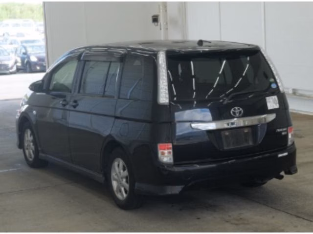 TOYOTA ISIS