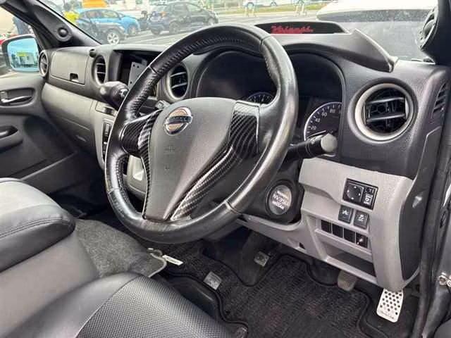NISSAN NV350 CARAVAN