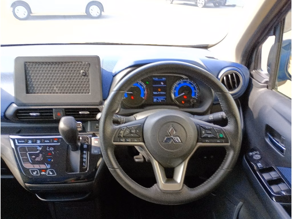 MITSUBISHI EK X