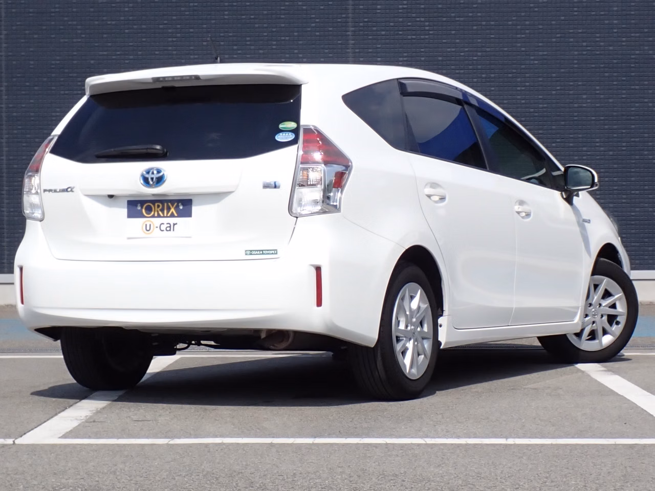 TOYOTA PRIUS ALPHA