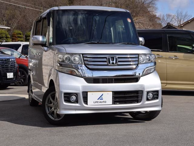HONDA N-BOX
