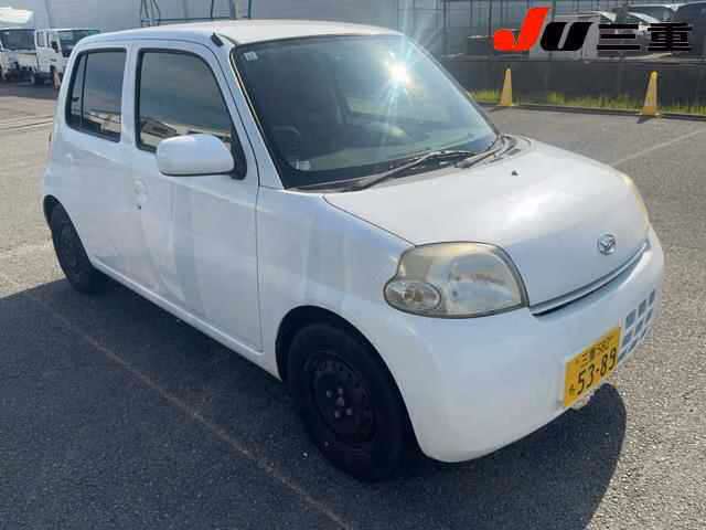 DAIHATSU ESSE