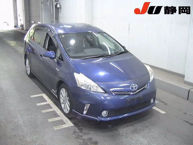 TOYOTA PRIUS ALPHA