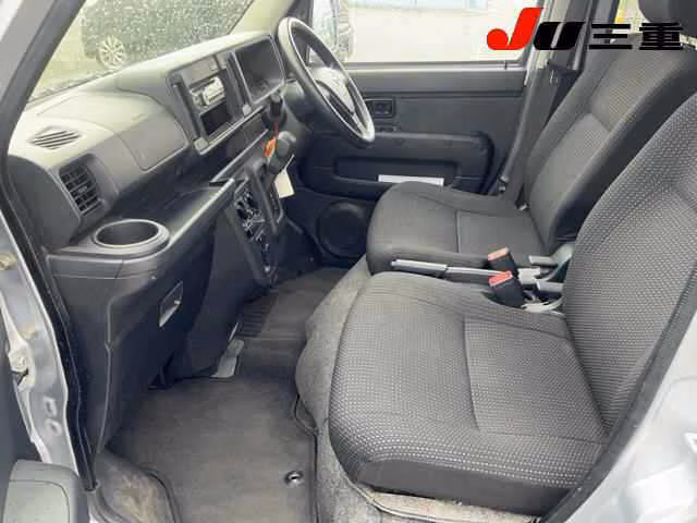 TOYOTA PIXIS VAN