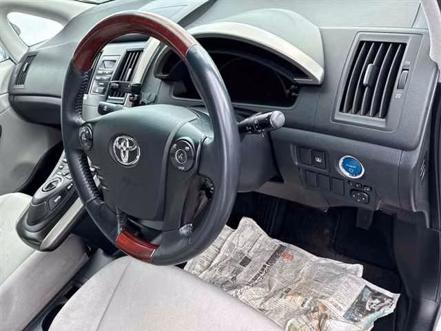 TOYOTA SAI
