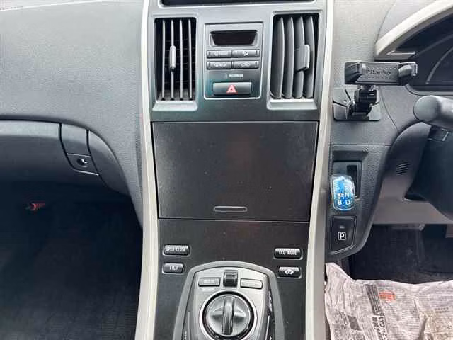 TOYOTA SAI