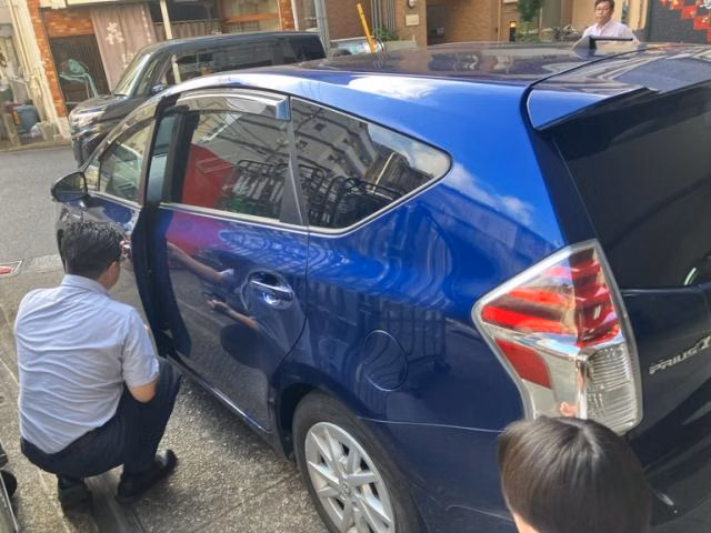 TOYOTA PRIUS ALPHA