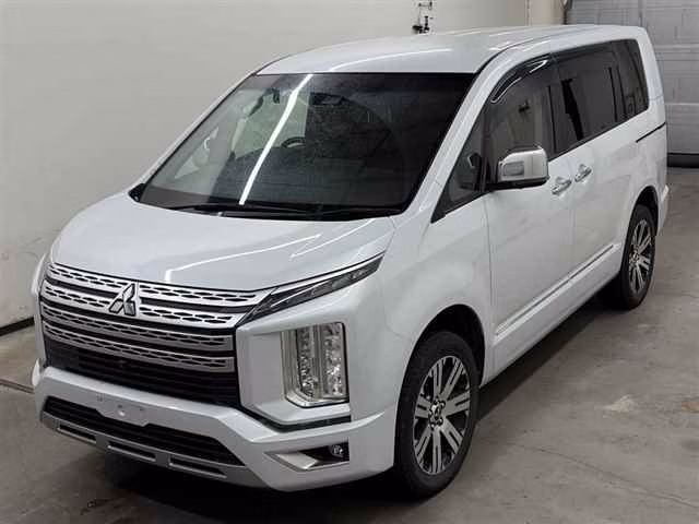 MITSUBISHI DELICA D:5