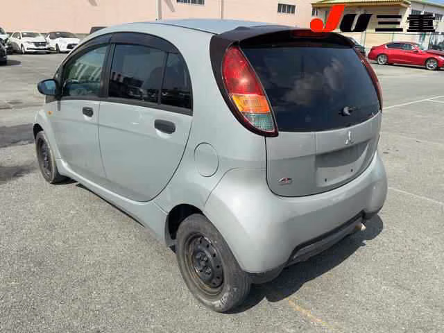 MITSUBISHI I