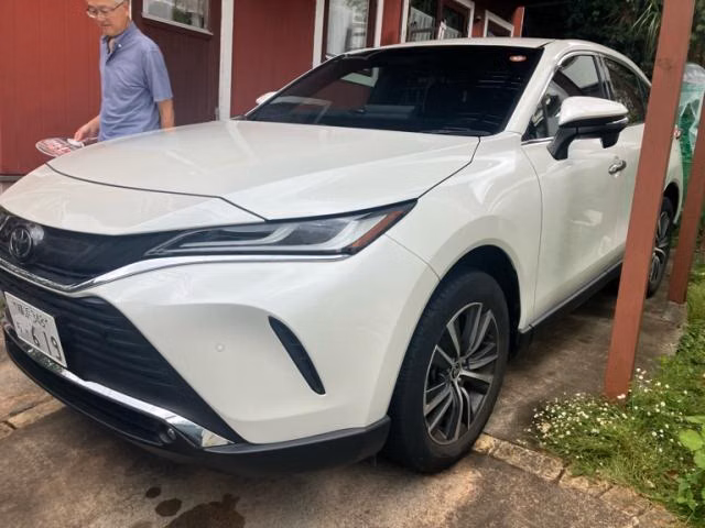 TOYOTA HARRIER