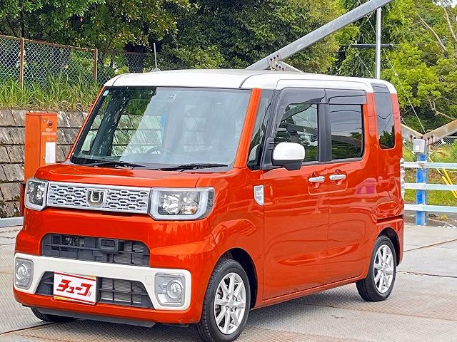 DAIHATSU WAKE