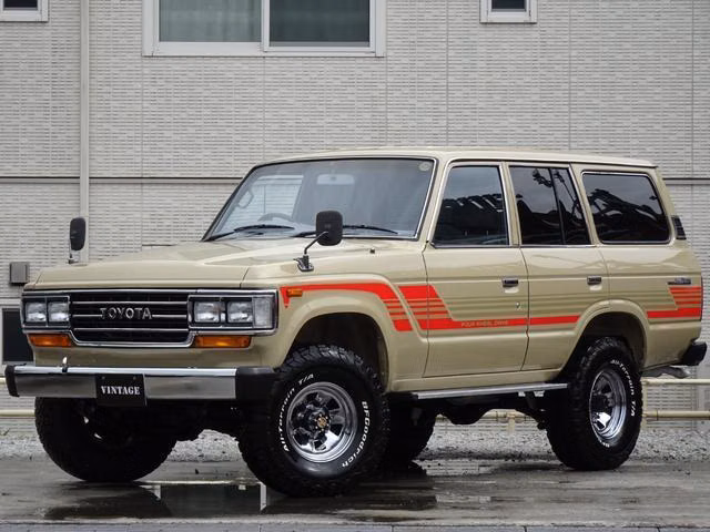 TOYOTA LAND CRUISER