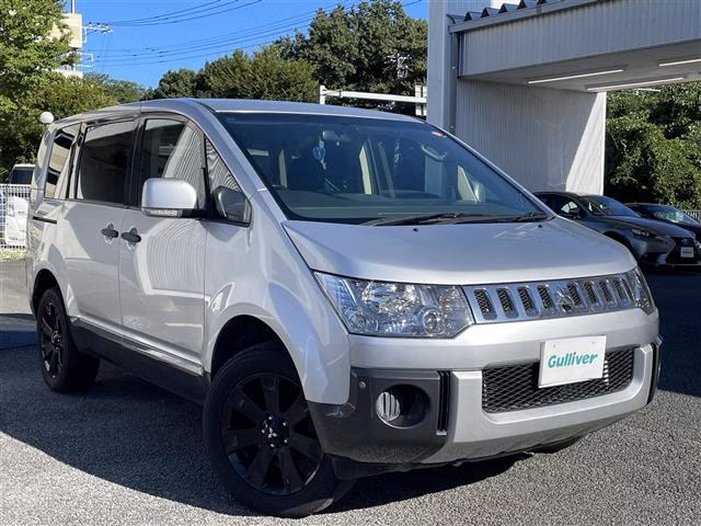MITSUBISHI DELICA D:5