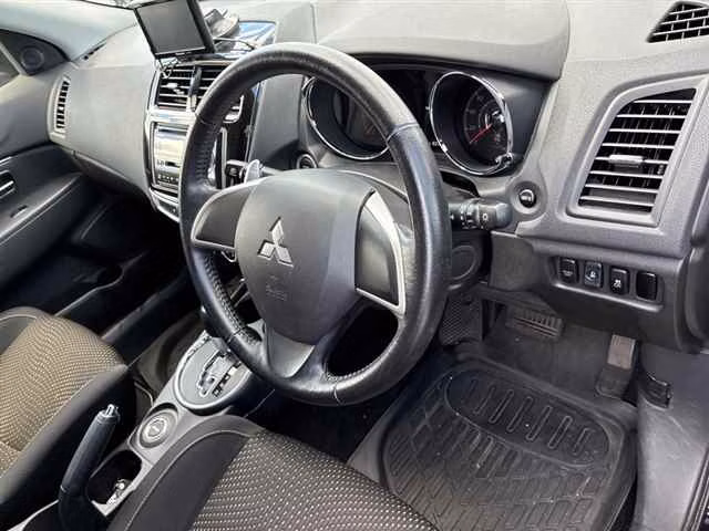 MITSUBISHI RVR