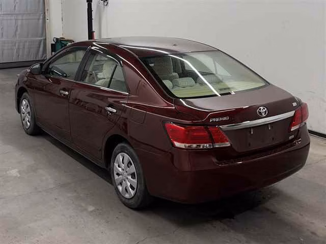 TOYOTA PREMIO