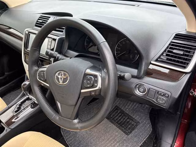 TOYOTA PREMIO