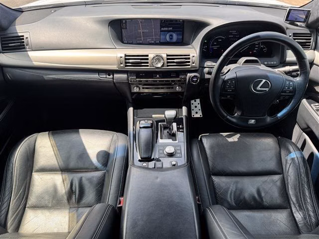 LEXUS LS600H