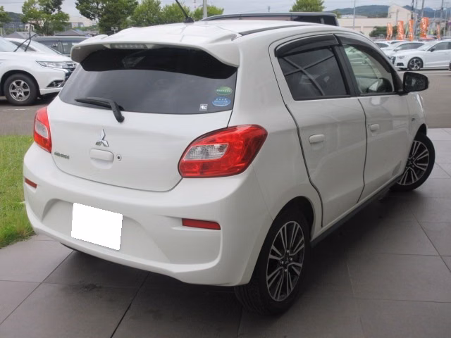 MITSUBISHI MIRAGE