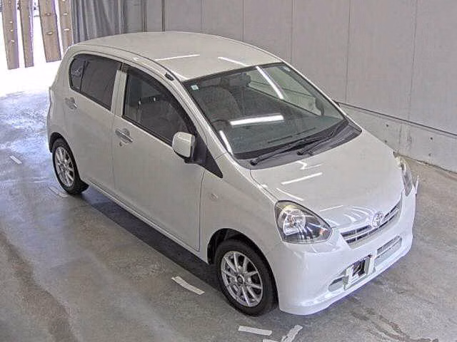 TOYOTA PIXIS EPOCH