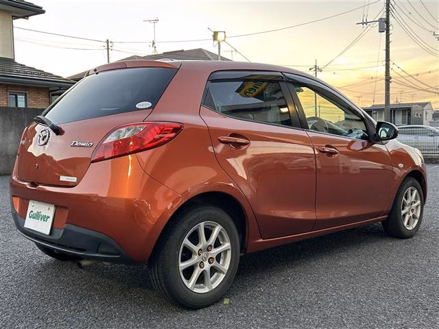 MAZDA DEMIO