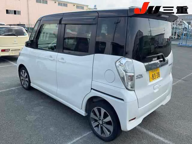 MITSUBISHI EK SPACE