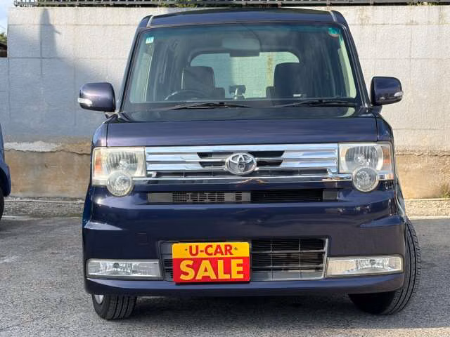 TOYOTA PIXIS SPACE