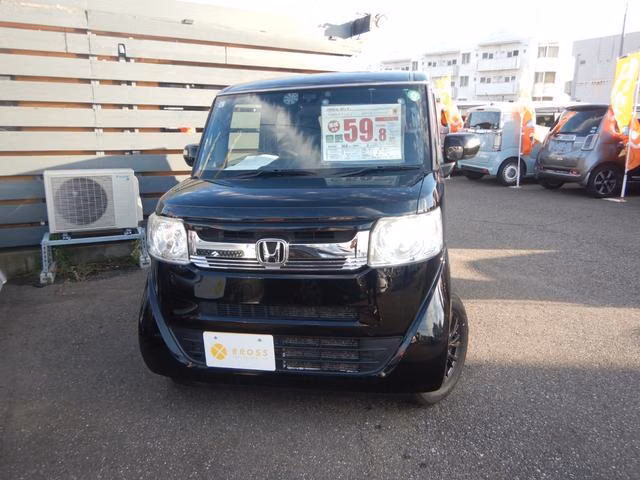 HONDA N-BOX SLASH