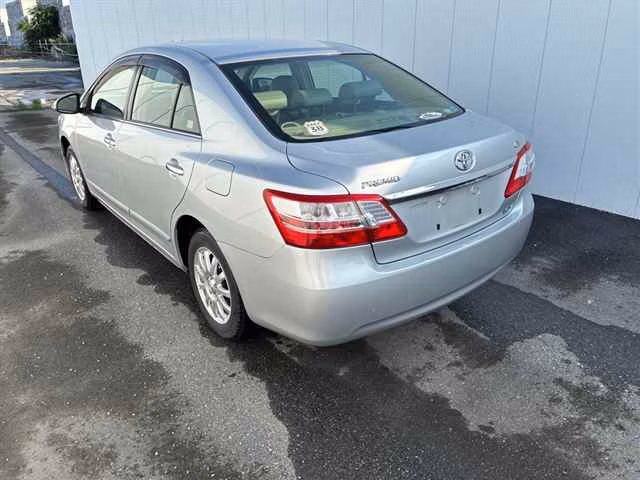 TOYOTA PREMIO