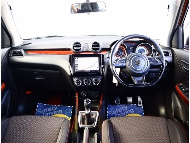 SUZUKI SWIFT