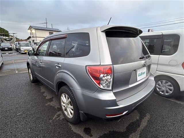 SUBARU FORESTER