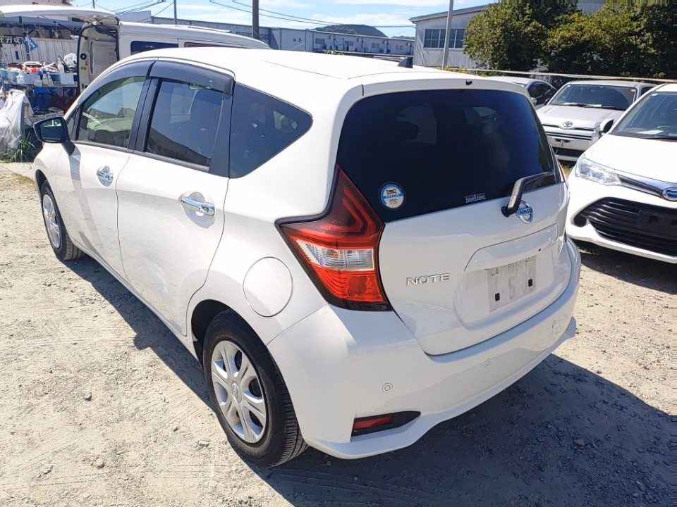 NISSAN NOTE