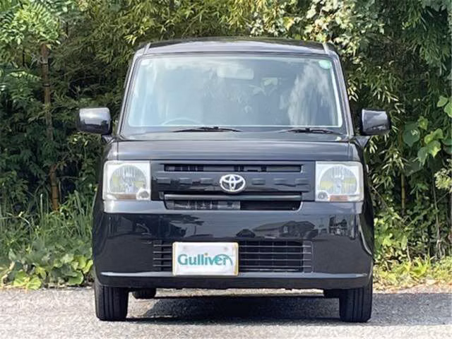 TOYOTA PIXIS SPACE