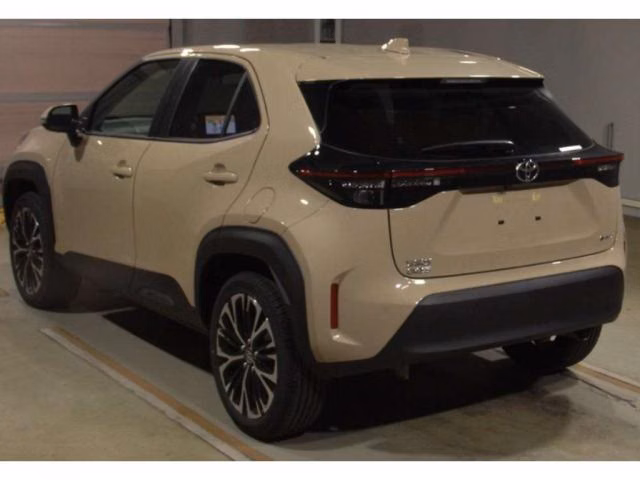 TOYOTA YARIS CROSS