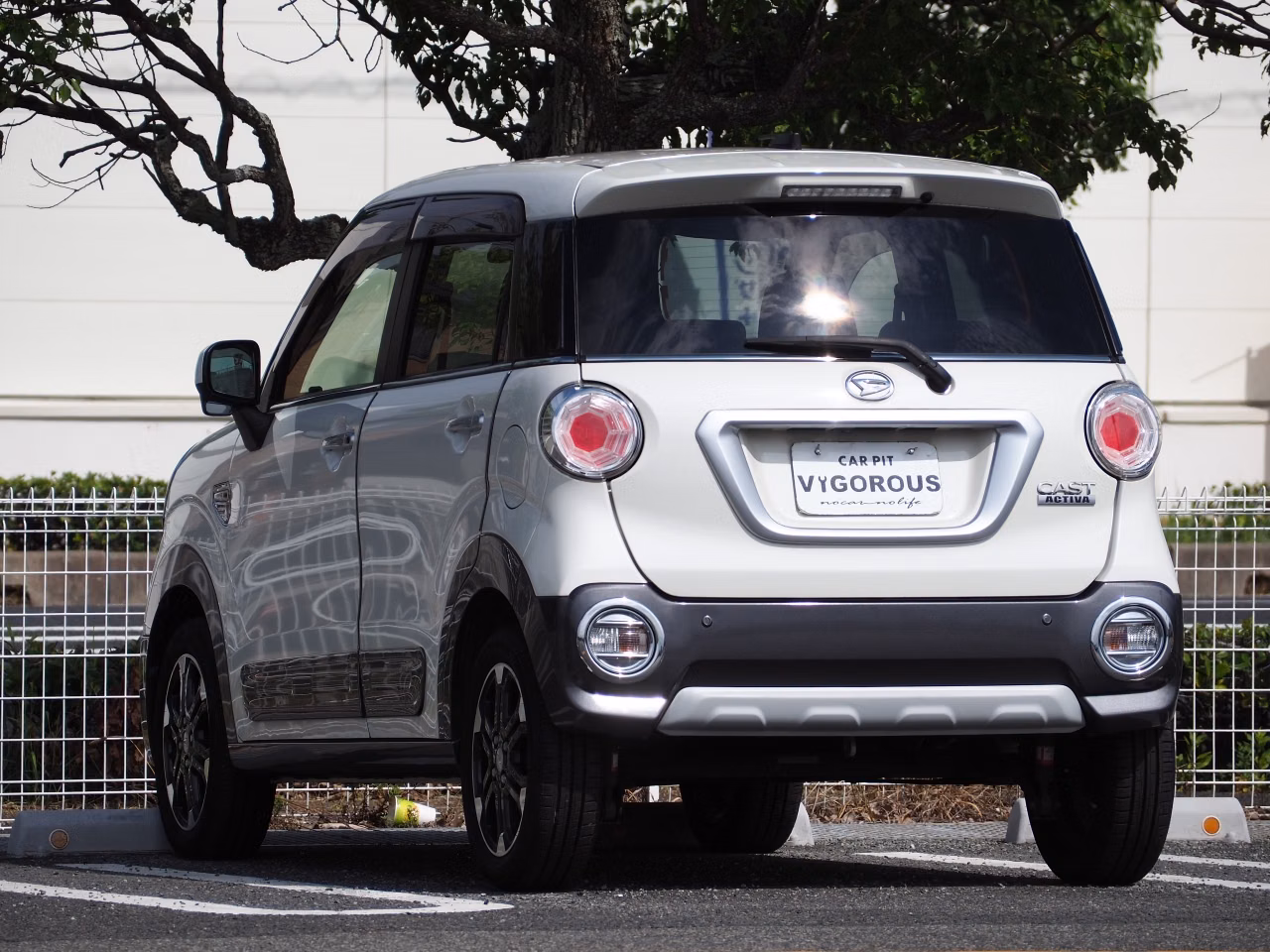 DAIHATSU CAST