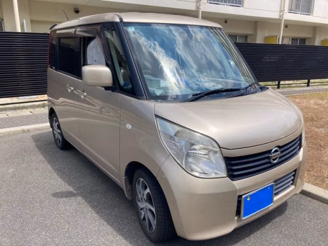 NISSAN ROOX