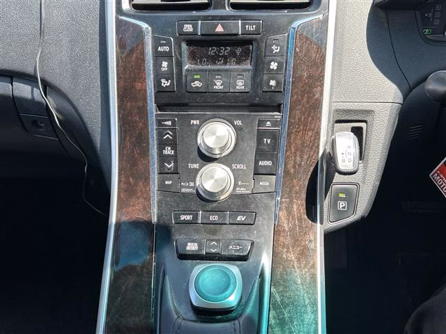 TOYOTA SAI