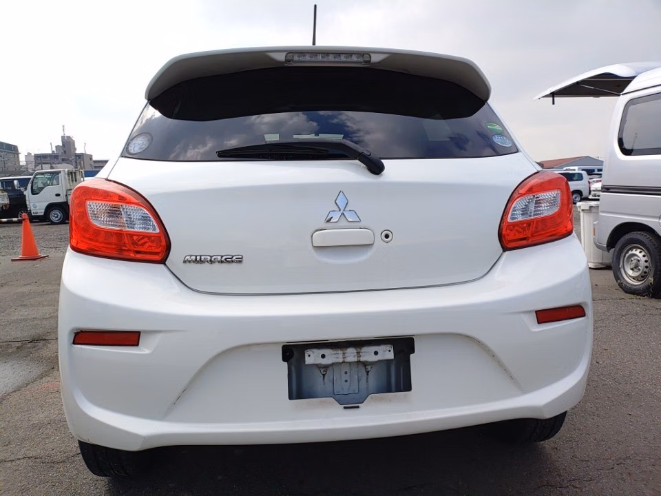 MITSUBISHI MIRAGE