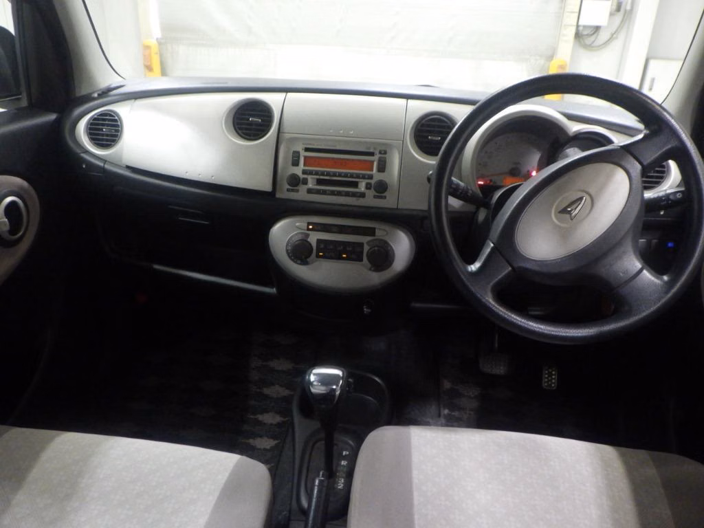 DAIHATSU MIRA GINO