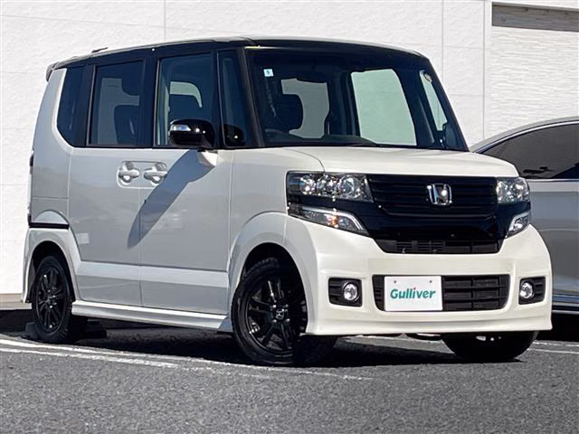 HONDA N-BOX+
