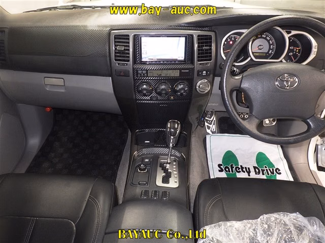 TOYOTA HILUX SURF