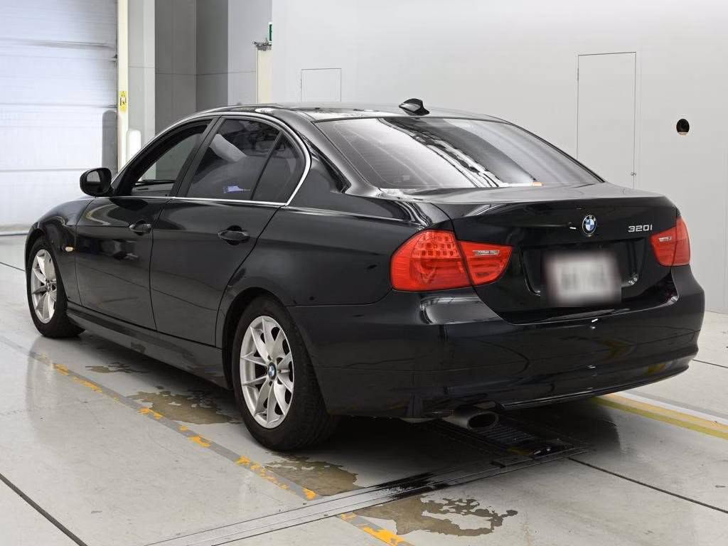 BMW 3-SERIES