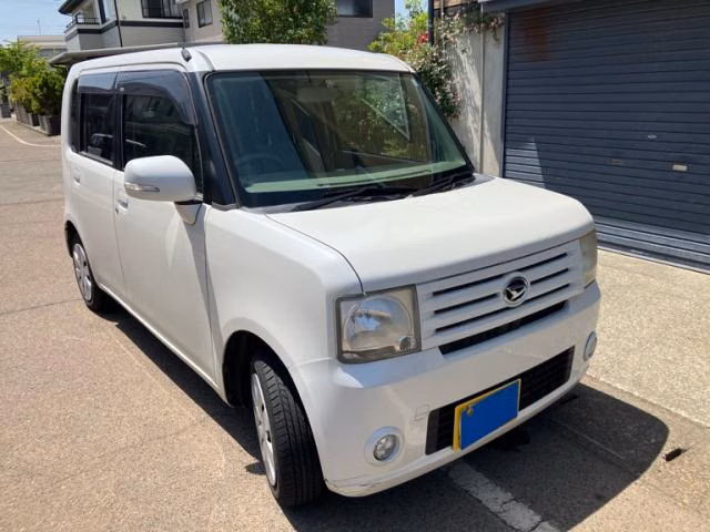 DAIHATSU MOVE CONTE