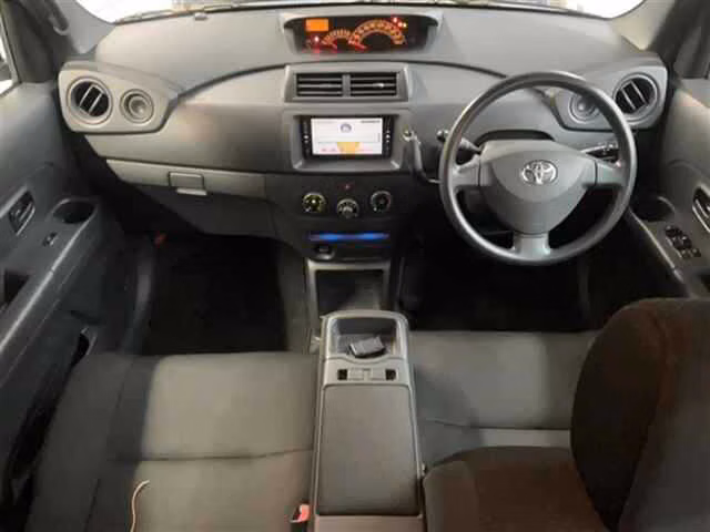 TOYOTA BB