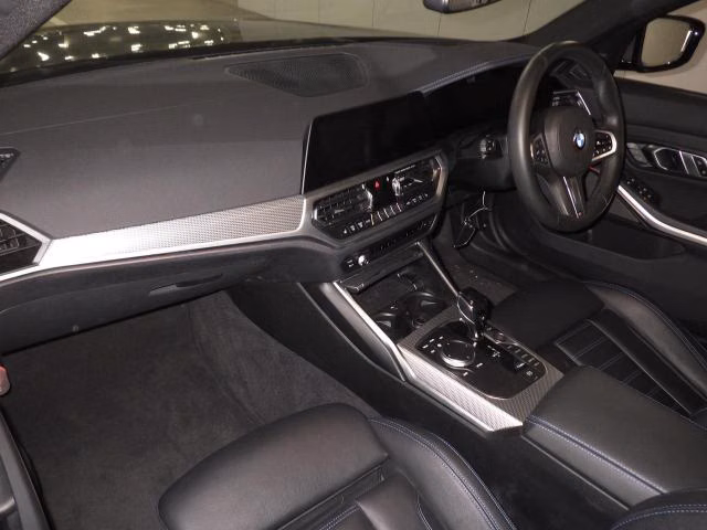 BMW 3-SERIES