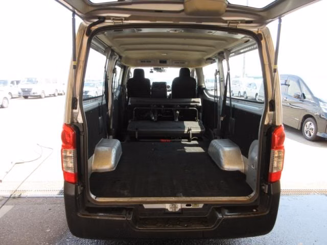 NISSAN CARAVAN