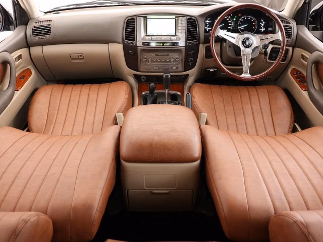 TOYOTA LAND CRUISER