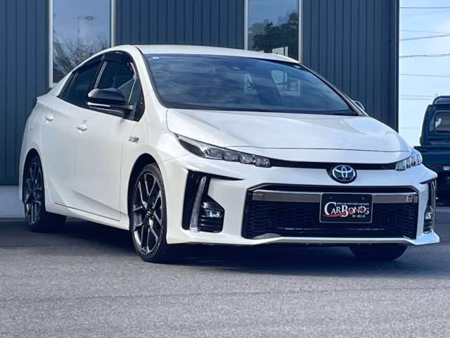 TOYOTA PRIUS PHV