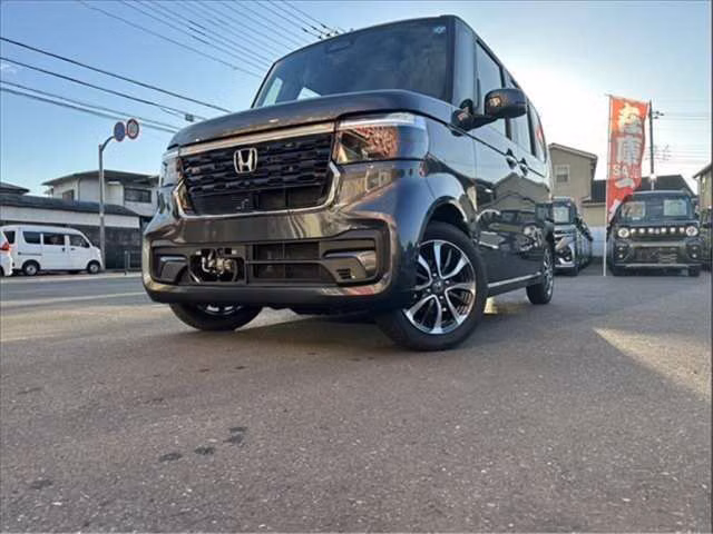 HONDA N-BOX