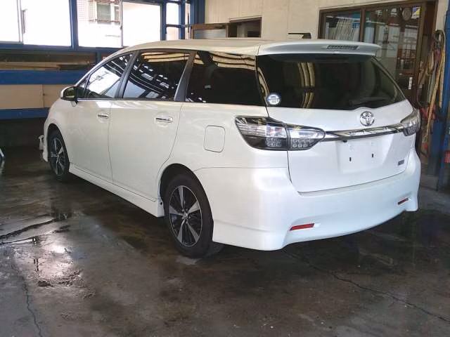 TOYOTA WISH