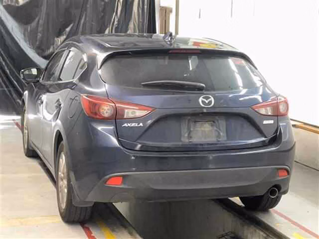 MAZDA AXELA